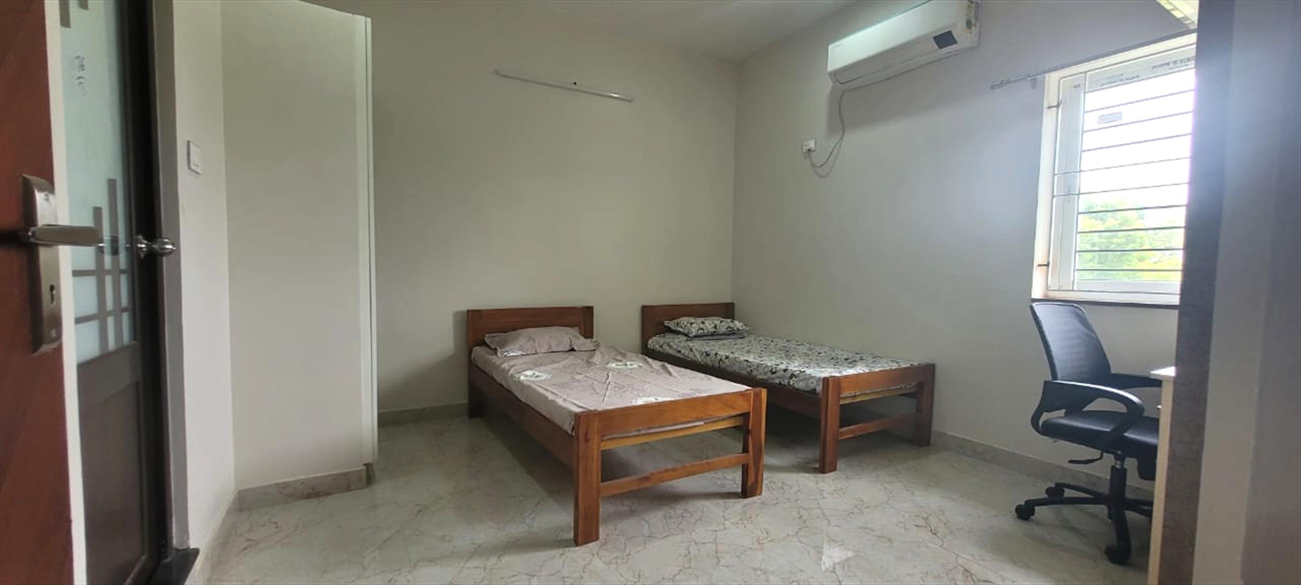 Luxe max room pricing